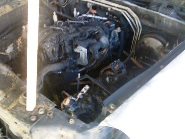 Машину екс-голови райради спалили через політику? ФОТО  