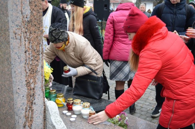 У Ковелі вшанували жертв Голодомору. ФОТО