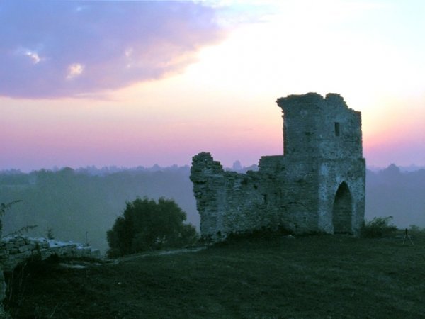 Наймістичніші замки Західної України. Моторошні історії кам'яних стін та загублених життів. ФОТО