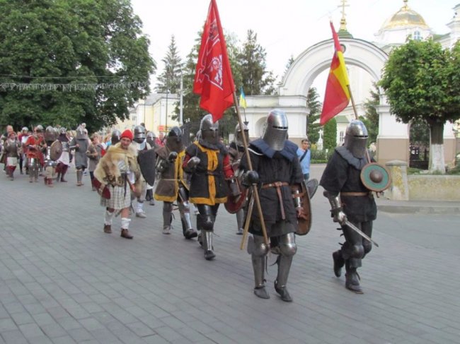 Луцьк «повернувся» в Середньовіччя. На «Князівський бенкет»