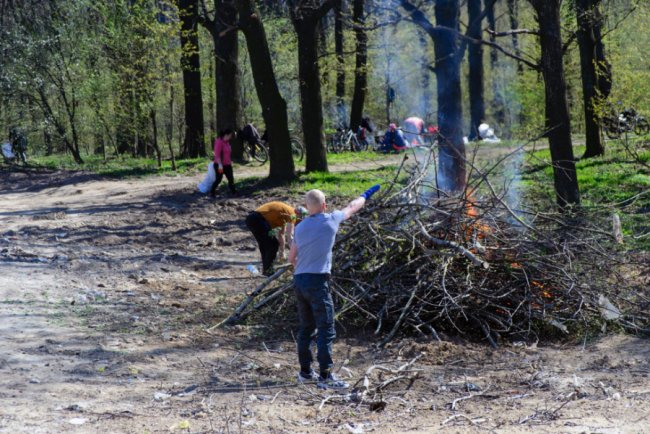 Єднання, праця та куліш: у селі під Луцьком організували толоку. ФОТО