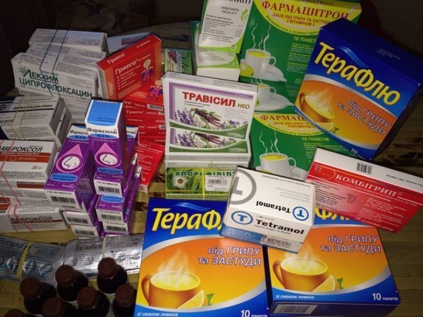 Волинські волонтери передали бійцям ліки проти застуди. ФОТО