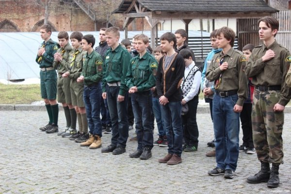 У Луцькому замку святкували 101-річчя «Пласту». ФОТО