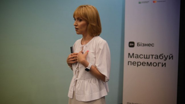 Навчальна платформа для медиків UNIVERSE: як Олена Василюк прагне навчати та створити ком'юніті медиків Волині