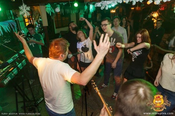 У Луцьк привезли позитивний рок. ФОТО