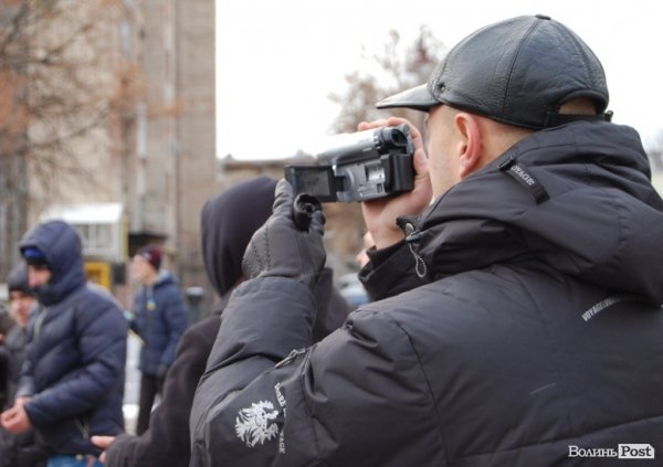 У Луцьку вчили, як оборонятися від «Беркута» і «тітушків». ФОТО. ВІДЕО