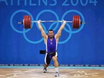 Титулований український важкоатлет, ймовірно, був коригувальником росіян