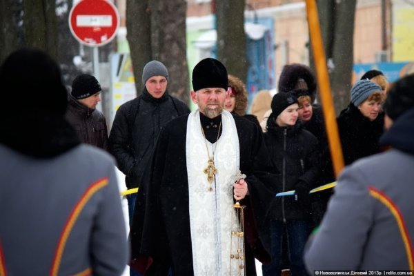 Нововолинськ вшанував Героїв Крут. ФОТО