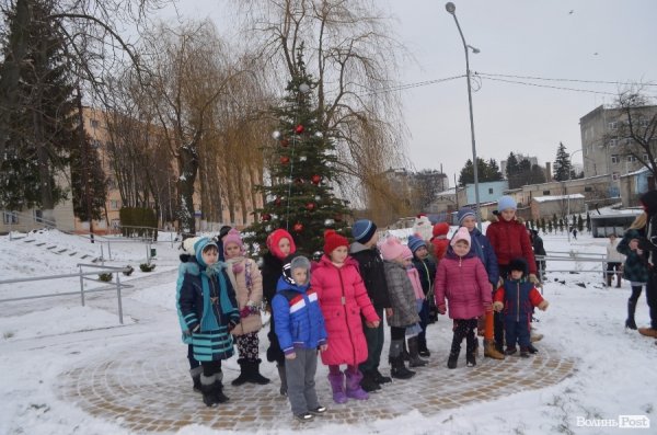 Луцький меценат Андрій Покровський влаштував різдвяне свято для соціально  незахищених діток