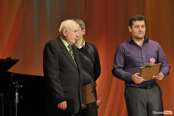 У Луцьку нагороджували працівників телебачення, радіо і зв’язку. ФОТО