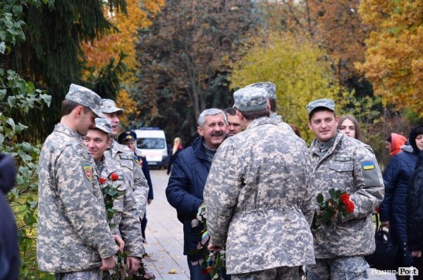 У Луцьку вшанували загиблих солдатів. ФОТО