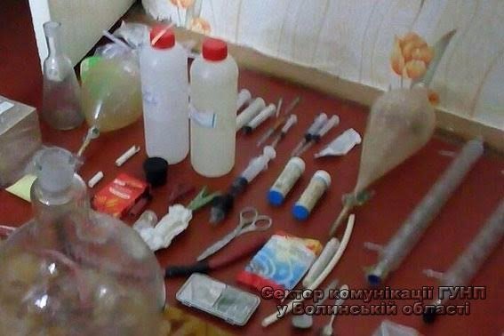 Переселенець з Луганська облаштував нарколабораторію у Луцьку. ФОТО. ВІДЕО