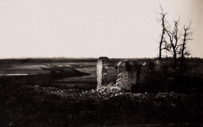 Руїни храмів на Волині на столітніх фотографіях