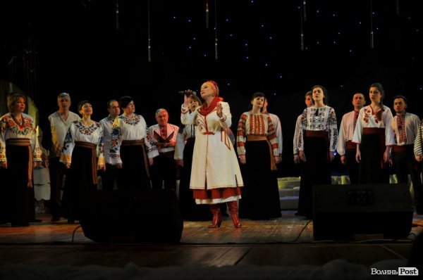 «Коляда з Тетяною Ціхоцькою»: фото благодійного концерту