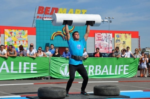 Чемпіонат богатирів у Рівному. ФОТО