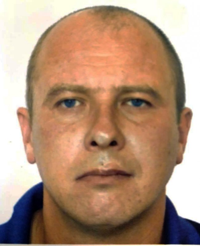 У Луцьку розшукують 42-річного чоловіка, який пішов з дому і не повернувся. ФОТО