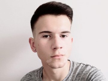 У випускника луцького вишу після онкології виявили гострий панкреатит: юнаку потрібна операція