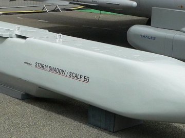 Британія вже передала Україні далекобійні ракети Storm Shadow, – CNN