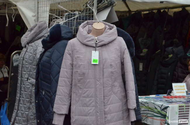 До кольору, до вибору і без «кусючих» цін: у Луцьку відкрився Харківський ярмарок*