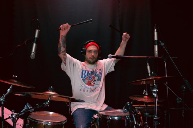 На нещодавно створеній у Луцьку платформі записали перші онлайн-концерти. ФОТО