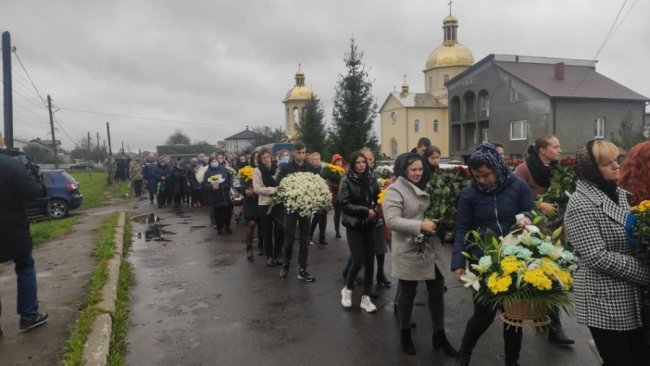 Львівщина прощається із загиблим у авіакатастрофі 20-річним курсантом. ФОТО