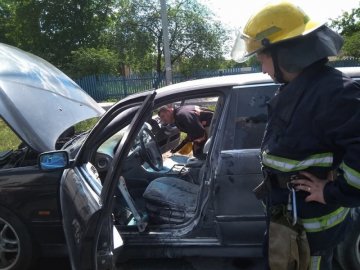 У селі під Луцьком на ходу загорівся автомобіль. ФОТО