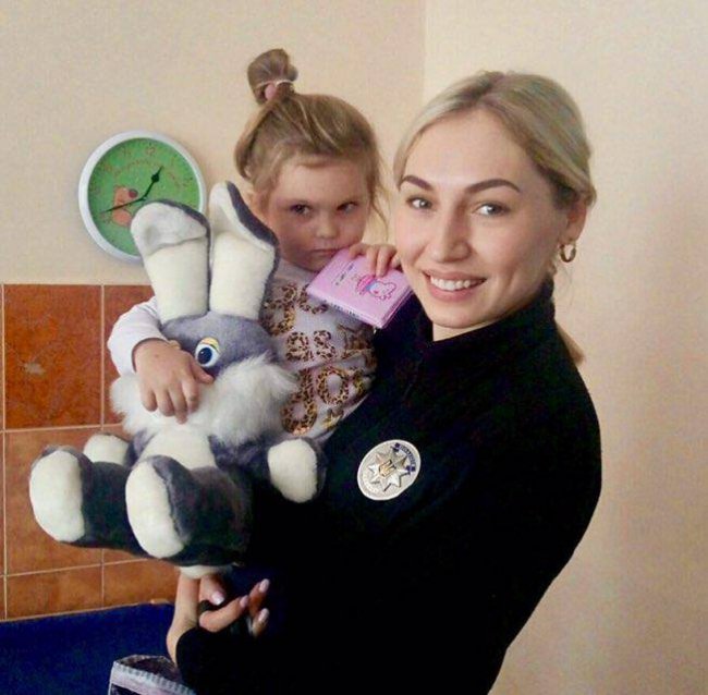 У Святого Миколая на Волині з’явилися помічники у формі. ФОТО