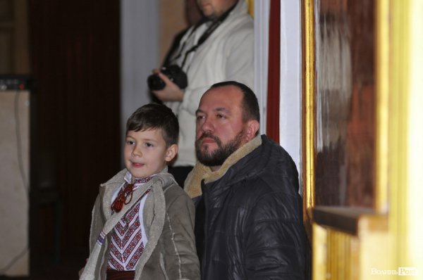 Фото з фестивалю вертепів у Луцьку