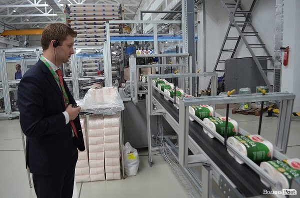 Як у Луцьку виготовляють туалетний папір. ФОТО