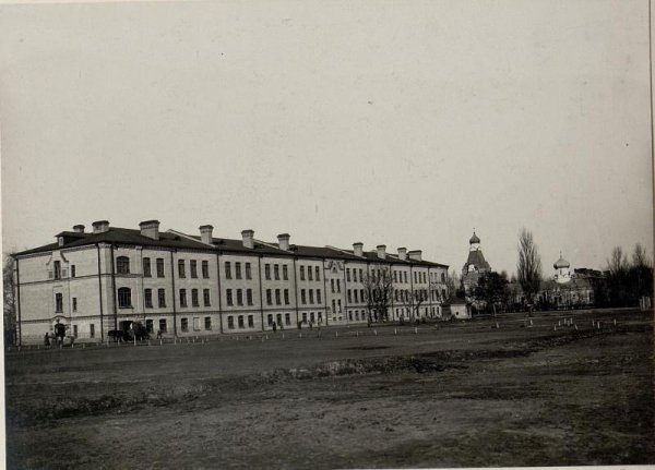 Казарми на вулиці Стрілецькій