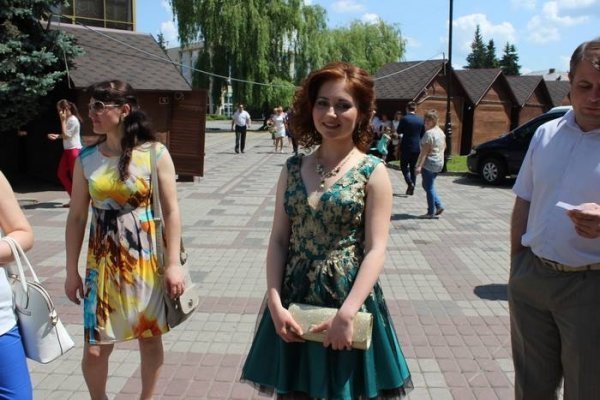 Як у Луцьку святкували випускники. ФОТО