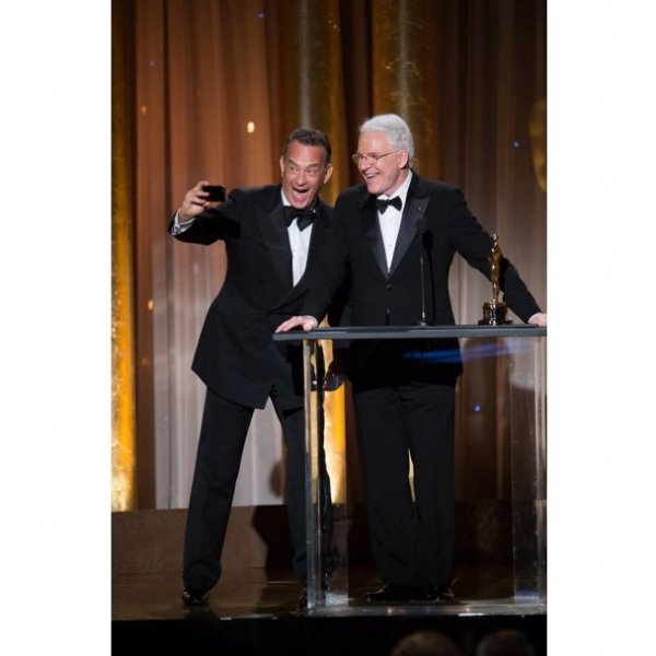 Усміхнена Джолі отримала Оскар. ФОТО