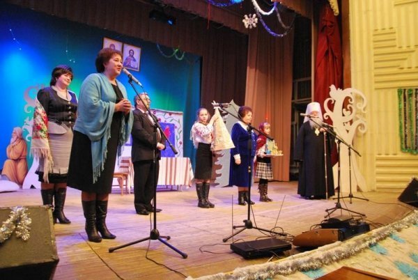 Священики влаштували обездоленим дітям свято. ФОТО