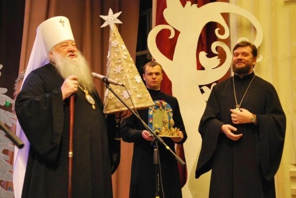 Священики влаштували обездоленим дітям свято. ФОТО