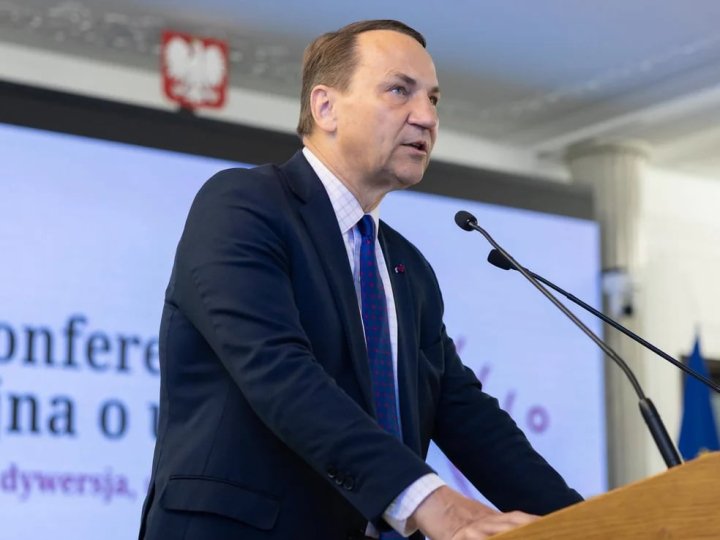 Путін не має ресурсів для нападу на Польщу, — Сікорський про можливу загрозу з боку рф