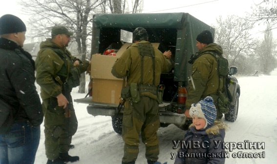 Волинській бійці подарували свято дітям на Донеччині. ФОТО