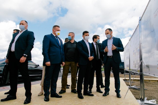 «Прекрасно»: Зеленський похвалив будівництво доріг на Волині. ФОТО