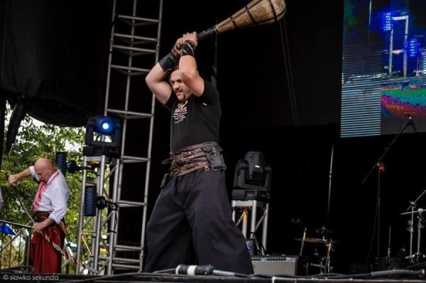 Волинські козаки-гопаківці презентували бойове мистецтво у Торонто. ФОТО