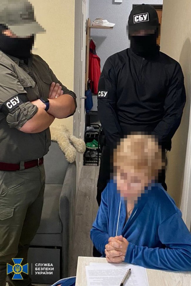 Колаборантка влаштувалася вчителькою у школу в Києві