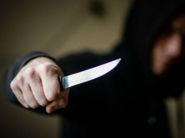 В Польщі з ножем напали на українця