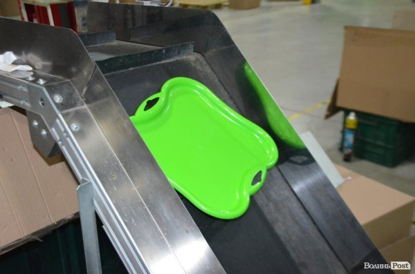 Безпека та якість: луцька фабрика показала, як виготовляє іграшки