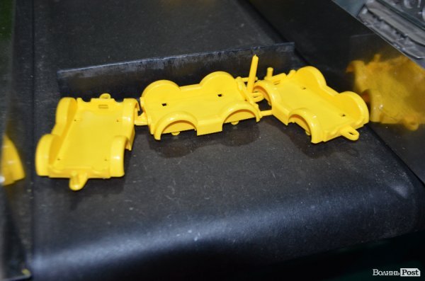 Безпека та якість: луцька фабрика показала, як виготовляє іграшки