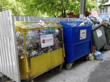 У місті на Волині можуть не вивозити сміття з дворів
