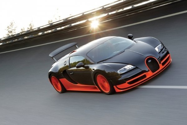Ціна Bugatti Veyron SS - 2,4 мільйона доларів