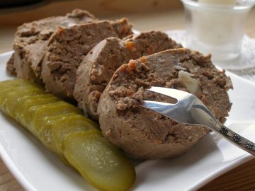 Чоловік з'їв паштет і потрапив з ботулізмом до реанімації