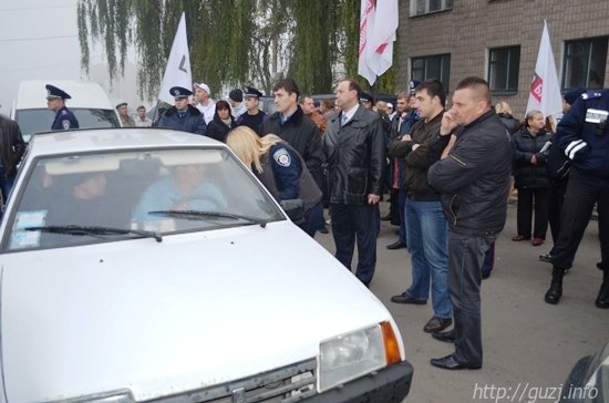 У машині переслідувачів Гузя знайшли гриби і листівки Івахіва