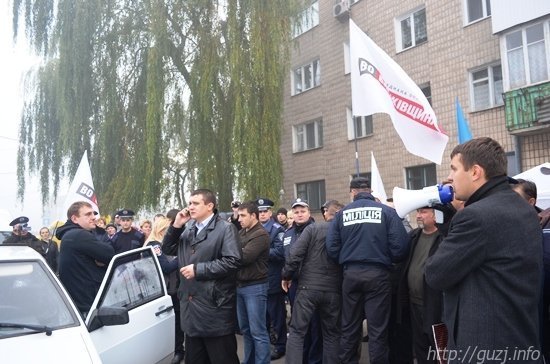 У машині переслідувачів Гузя знайшли гриби і листівки Івахіва