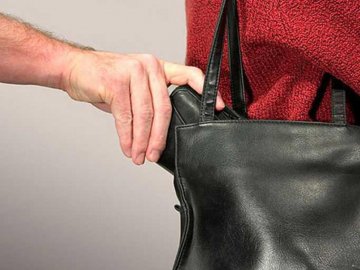 У Нововолинську активно орудують кишенькові злодії