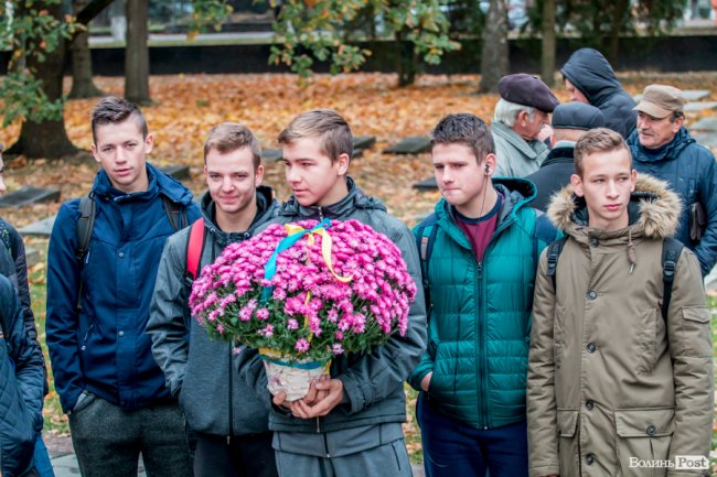 Відгомін війни: у Луцьку вшанували жертв Другої світової. ФОТО