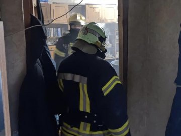 В квартирі і на балконі загорілися речі: деталі пожежі у Луцьку